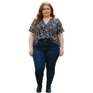 Roaman's Black and White Animal Print Blouse Plus Size 22W